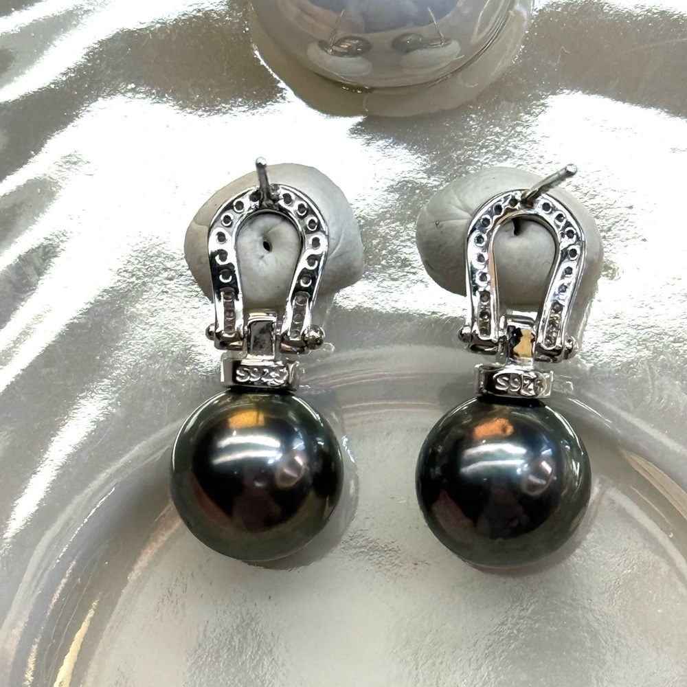 EPT16 Australian Tahitian Charcoal 10-11mm Pearl Horseshoe Earrings 18K WG S925 - Picture 15 of 16
